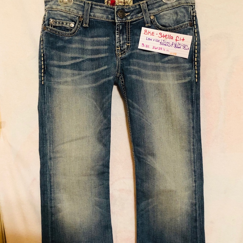 BKE Stella stretch size 26. GREAT CONDITION!